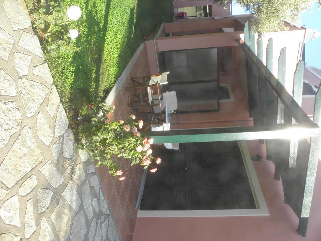 Ionian Breeze Studios Frínion Esterno foto
